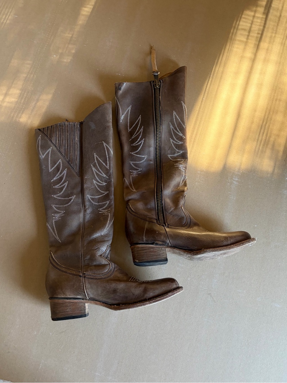 🤠 Freebird by Steven WHISPER Taupe Brown Leather Tall Western Boots Size 9